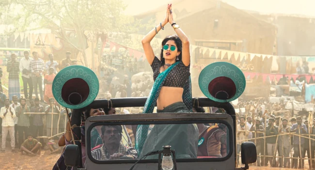 Janhvi Kapoor Carries Family Legacy in Modern Bollywood